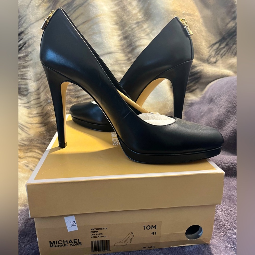 Michael Kors Pump